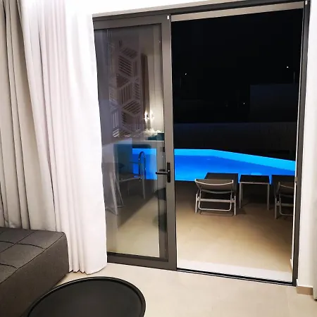 Zoes & Hotell Faliraki